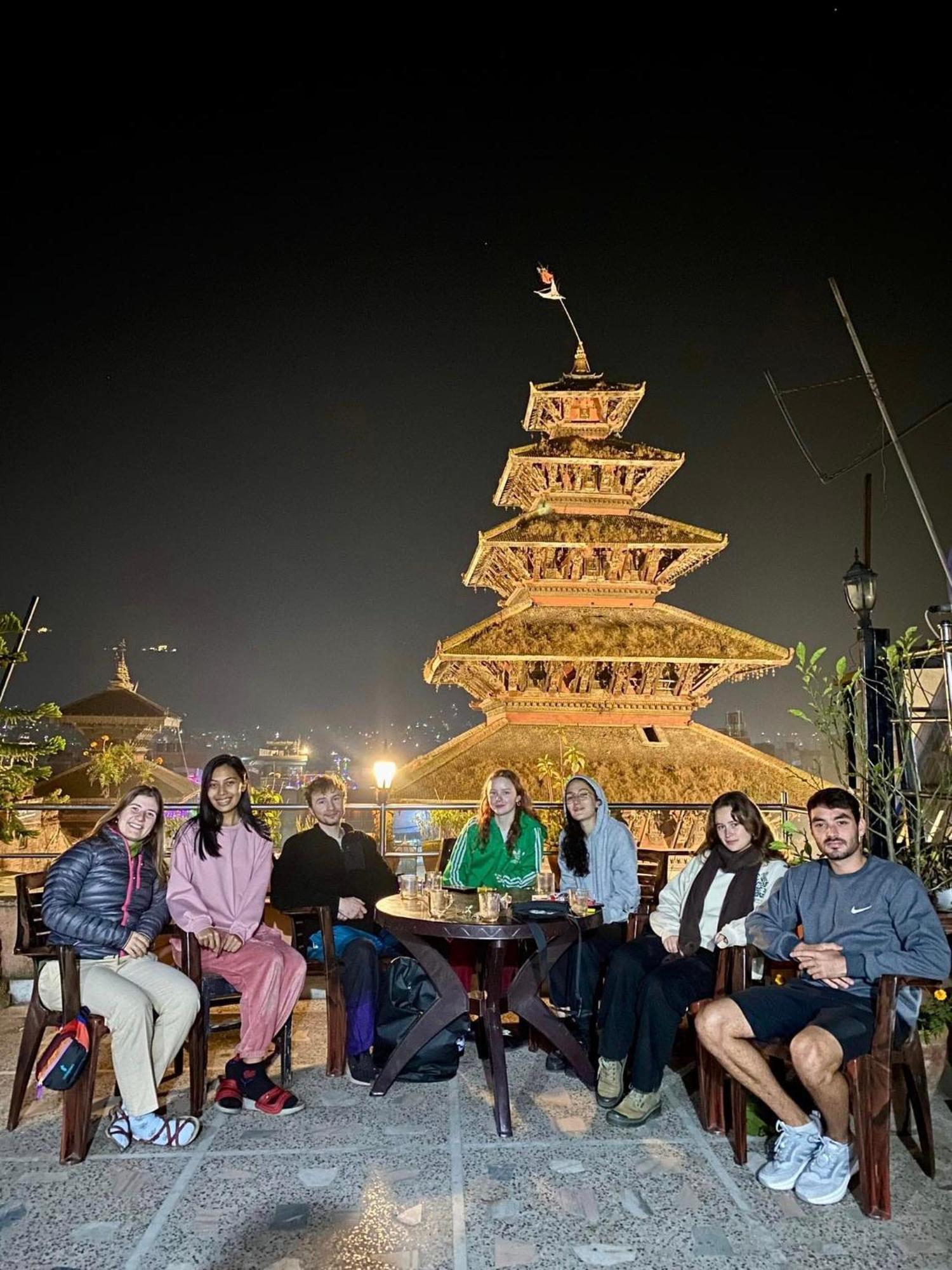 Annapurna Guest House And Rooftop Restaurant Bhatgoan 外观 照片